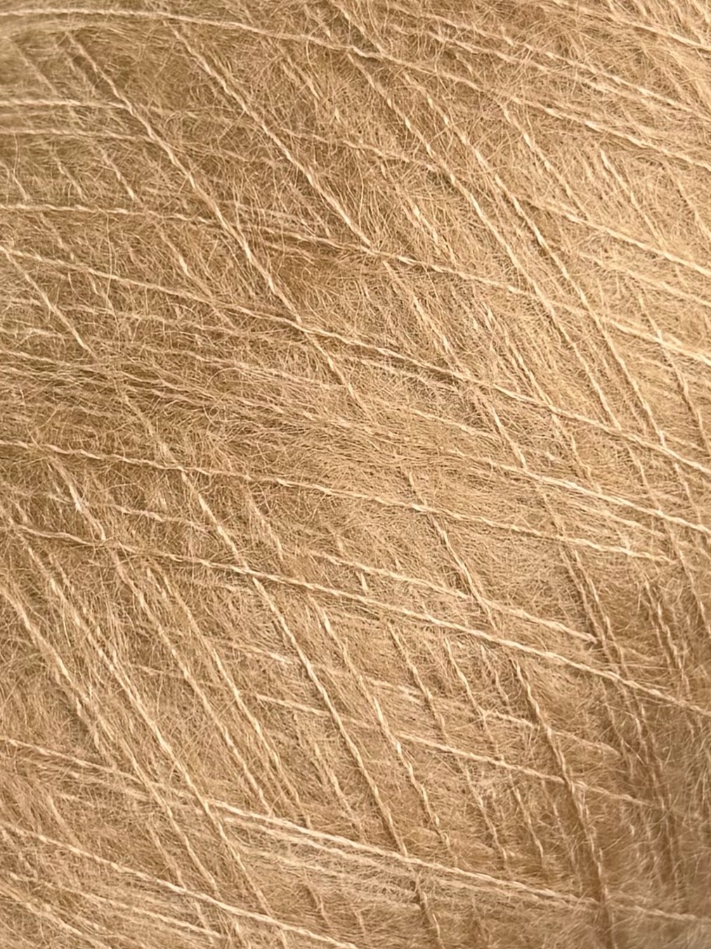 Manifattura Sesia Art. Vivienne 850 m / 100 g – Garn aus Kid Mohair und Maulbeerseide col. Karamellbeige 5875